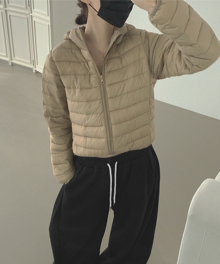 깔끔 군더더기 없는 경량 간절기 겨울 패딩 베이지