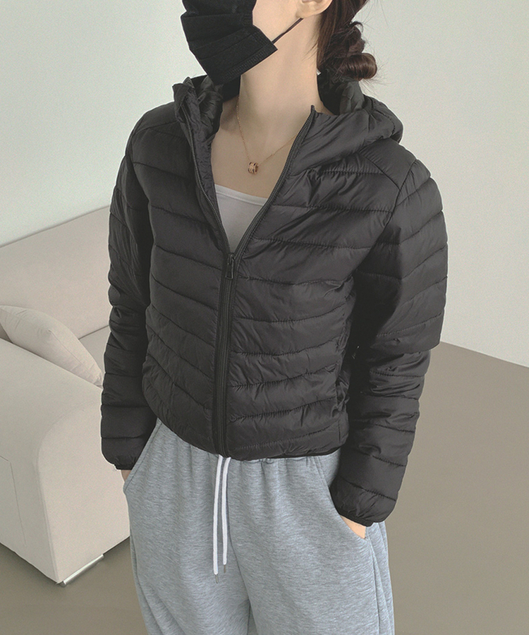 깔끔 군더더기 없는 경량 간절기 겨울 패딩 블랙