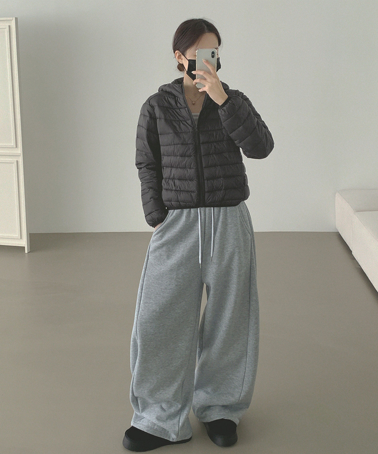 깔끔 군더더기 없는 경량 간절기 겨울 패딩 블랙