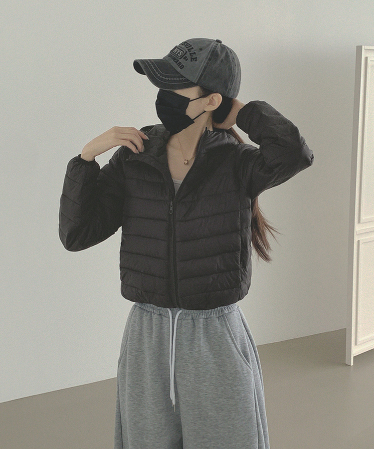 깔끔 군더더기 없는 경량 간절기 겨울 패딩 블랙