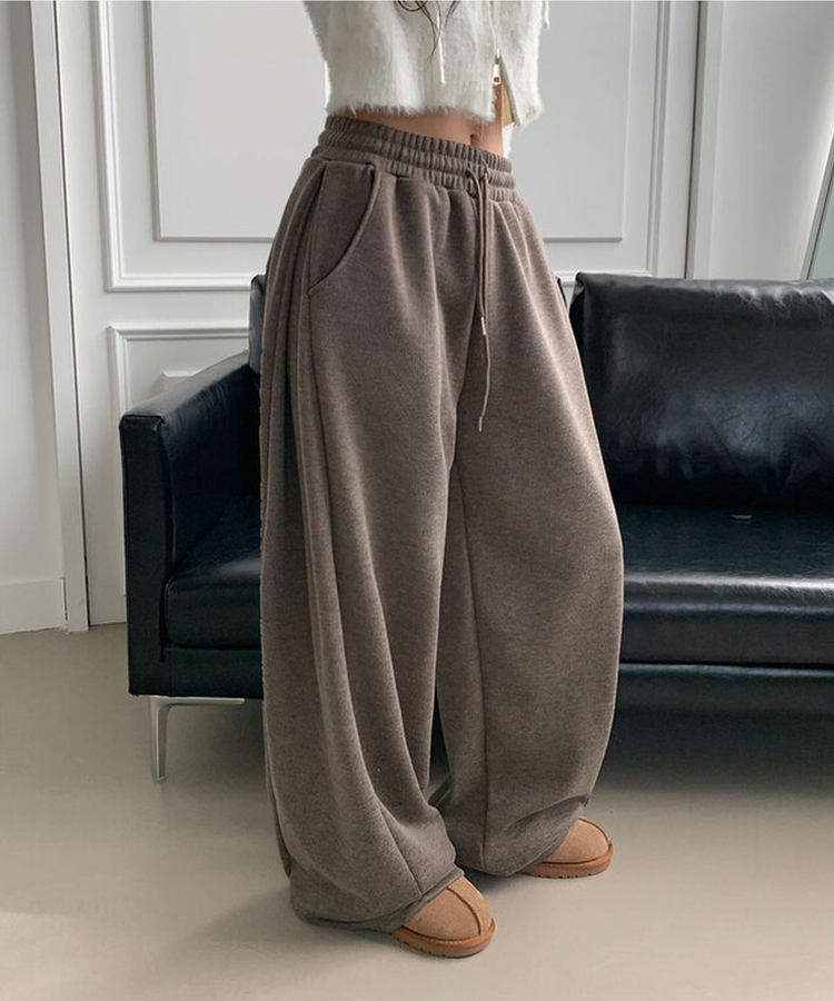 단독최저가 윙크 사이드핀턱 올밴딩 스트링 기모안감 트레이닝 와이드팬츠 브라운