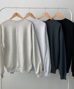 ナンバーレタリングラウンドトレーナー