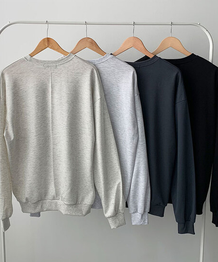 ナンバーレタリングラウンドトレーナー