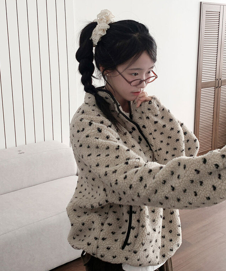 포그니 덤블 플라워 도트 루즈핏 아노락 후리스 하프 집업 베이지