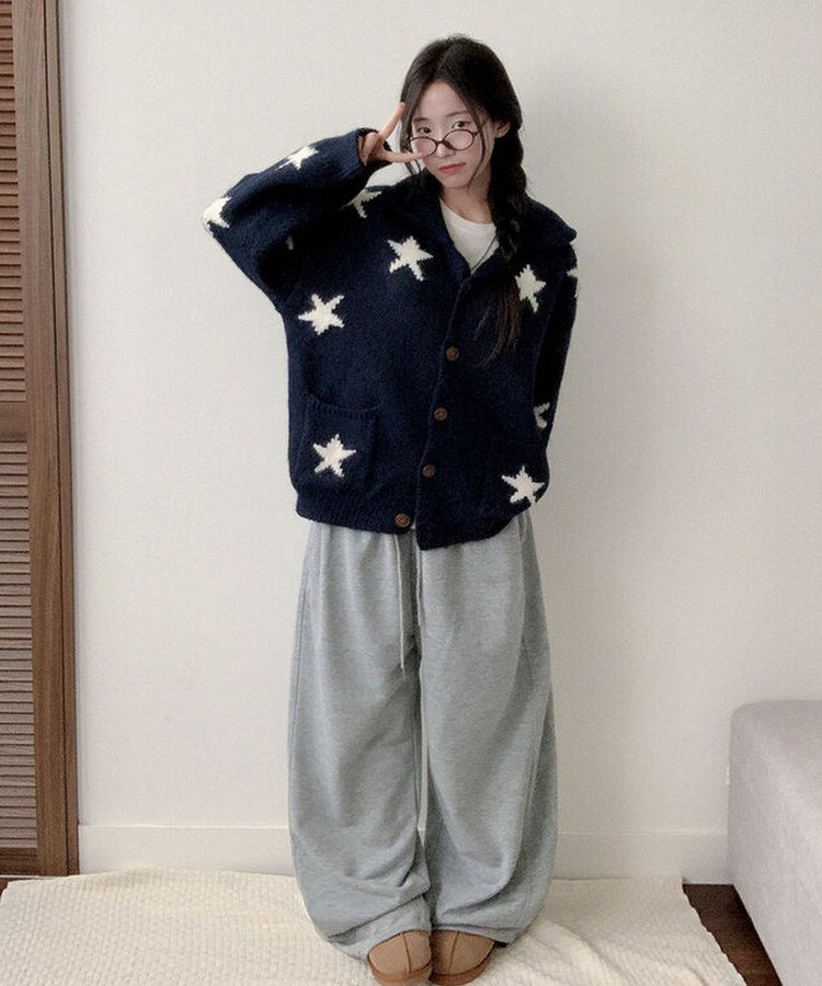 잼잼 유니크 스타 패턴 폭닥 버튼 가디건 네이비