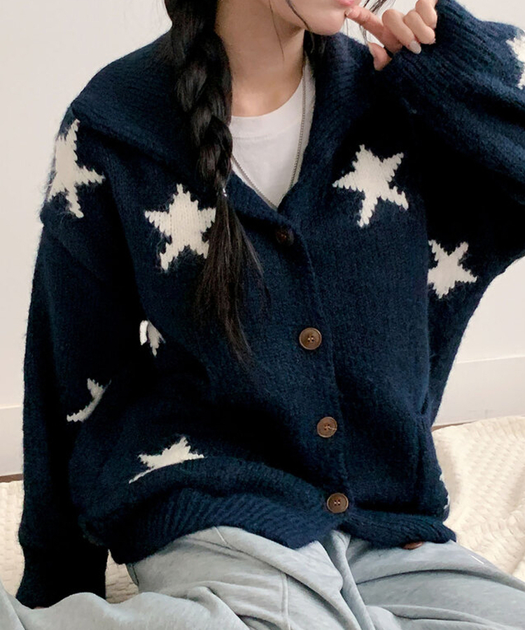 잼잼 유니크 스타 패턴 폭닥 버튼 가디건 네이비