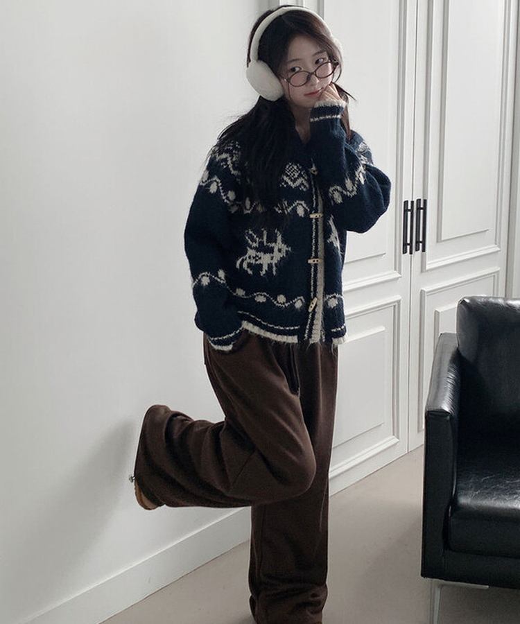 메티 떡볶이단추 아방핏 라운드카라 노르딕 패턴 니트 가디건 겨울아우터 아크릴니트 네이비