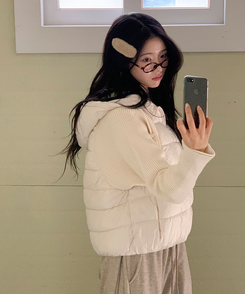 가 레서 긴소매 후드 스트링 니트패딩 아이보리