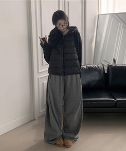 가 레서 긴소매 후드 스트링 니트패딩 블랙