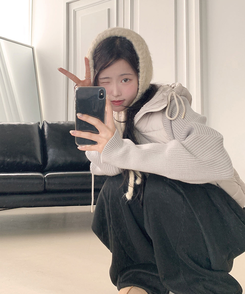 가 레서 긴소매 후드 스트링 니트패딩 연그레이