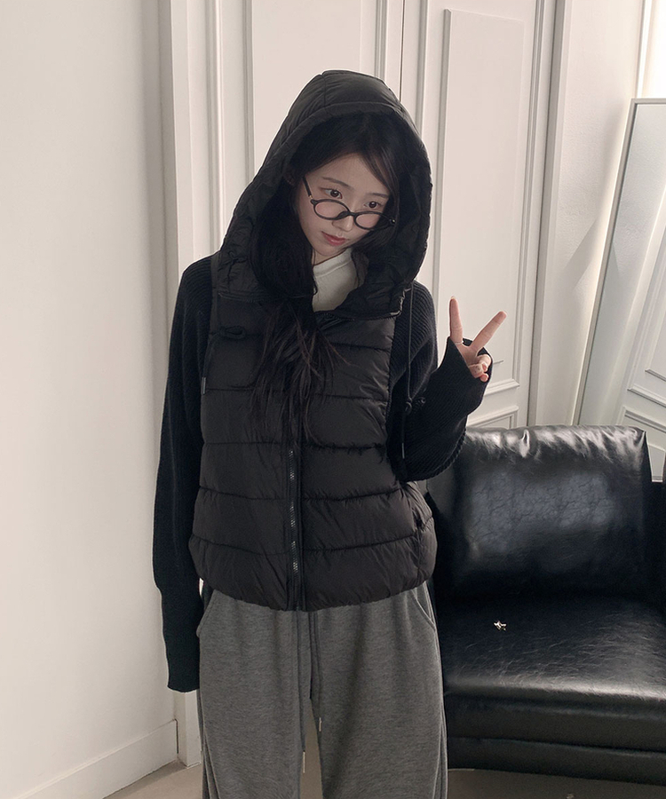 가 레서 긴소매 후드 스트링 니트패딩 블랙