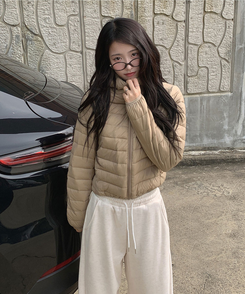 저렴이NO 웰론 충전재 후드 경량패딩 집업 휴대용 파우치 세트 베이지