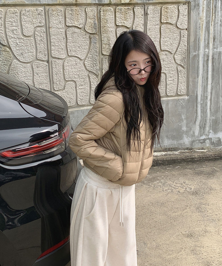 저렴이NO 웰론 충전재 후드 경량패딩 집업 휴대용 파우치 세트 베이지