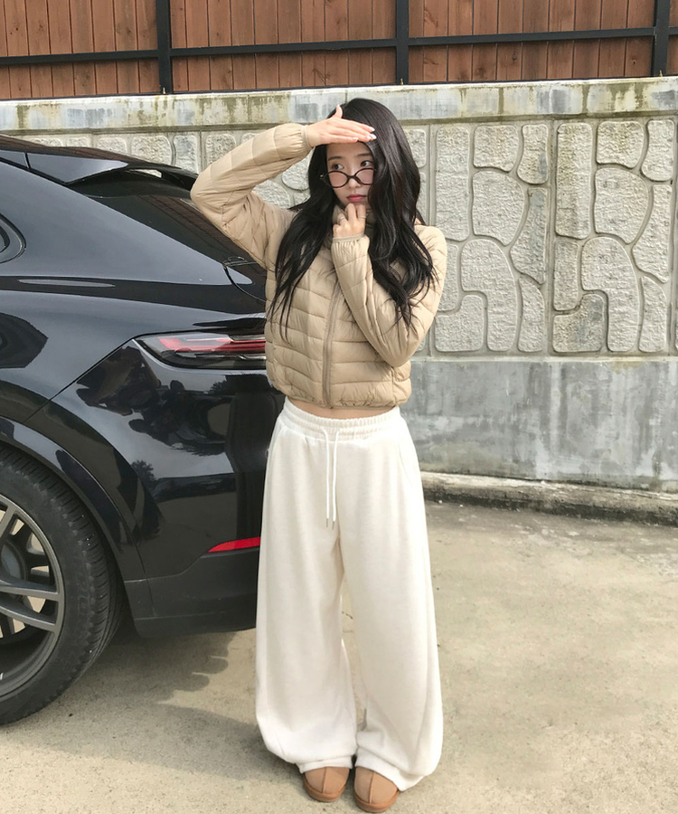 저렴이NO 웰론 충전재 후드 경량패딩 집업 휴대용 파우치 세트 베이지