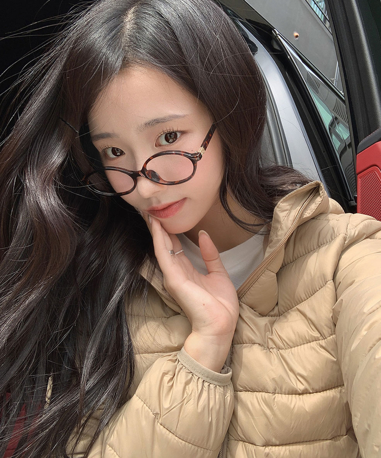 저렴이NO 웰론 충전재 후드 경량패딩 집업 휴대용 파우치 세트 베이지