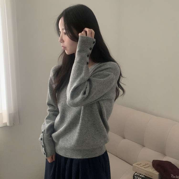 토시 캐시미어 버튼 소매 울 브이넥 긴팔니트 그레이