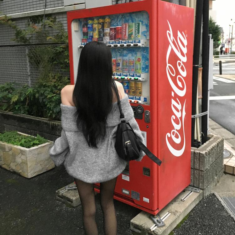 バックルレザークロスショルダーバッグ BLACK