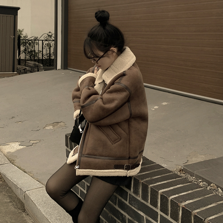 오버핏 양털안감 빈티지 레더 스웨이드 퍼카라 버클 무스탕 자켓