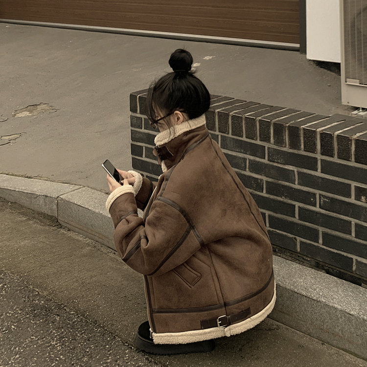 오버핏 양털안감 빈티지 레더 스웨이드 퍼카라 버클 무스탕 자켓