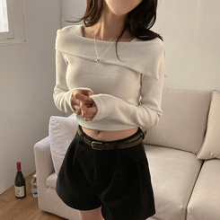 オフショルダークロップ長袖Tシャツ IVORY