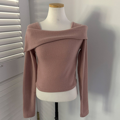 オフショルダークロップ長袖Tシャツ