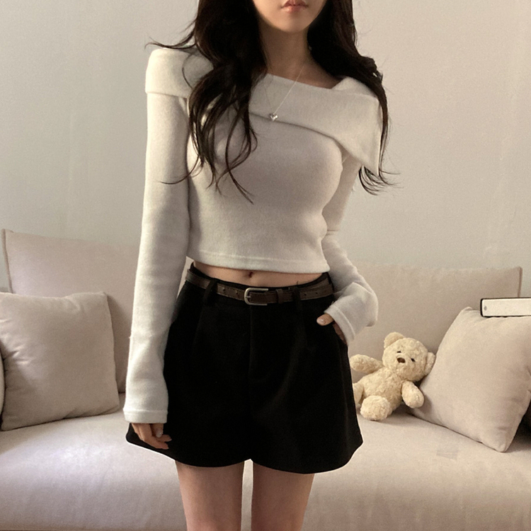 オフショルダークロップ長袖Tシャツ IVORY