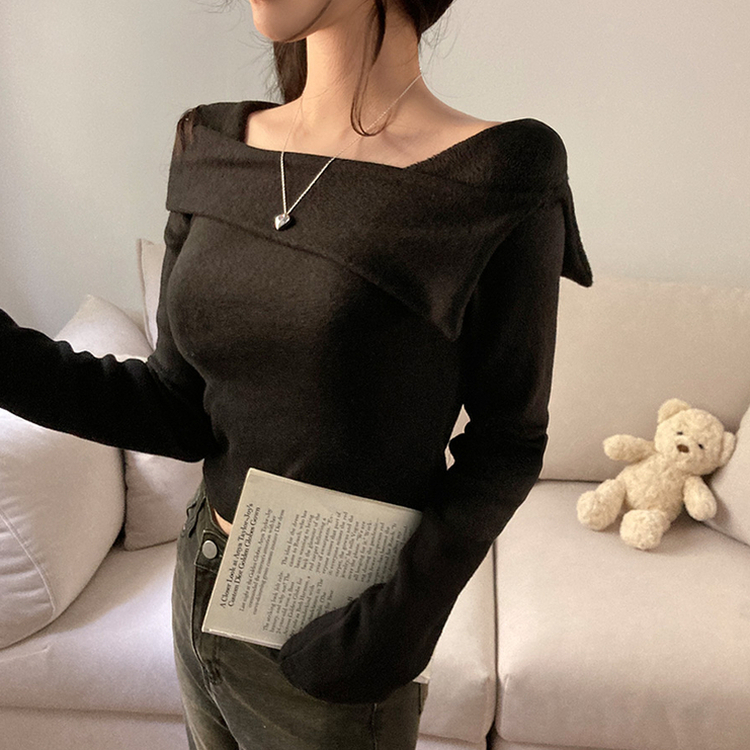 オフショルダークロップ長袖Tシャツ BLACK