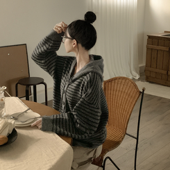 폭닥따뜻 배색 단가라 스트라이프 버튼 오버핏 울 후드 니트가디건 먹색