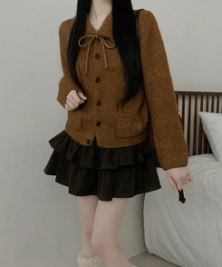 썸포켓꽈배기카라리본스트랩루즈핏니트가디건 브라운