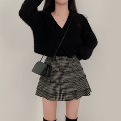 에겐녀 프리패스 솔잎 여리핏 세라 크롭 버튼 가디건 블랙