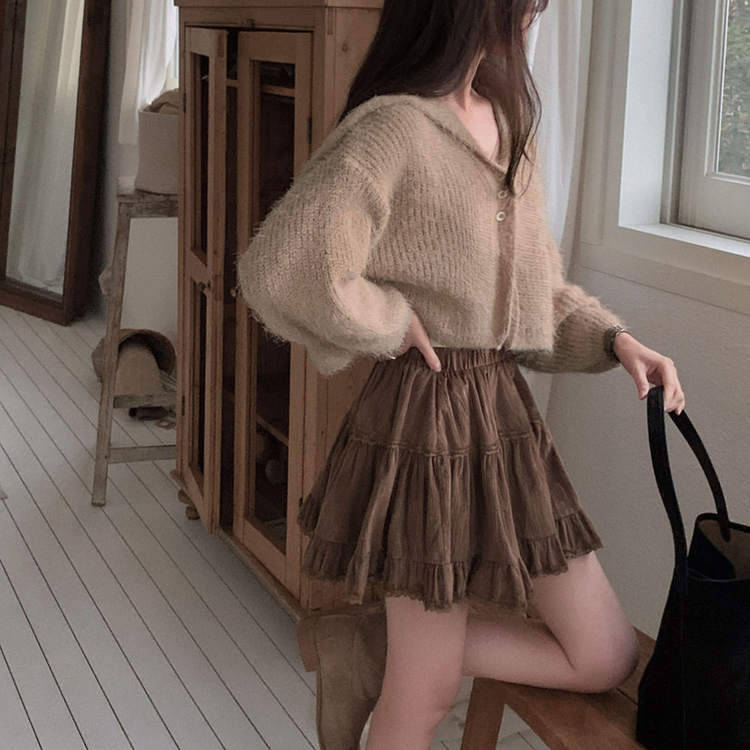 에겐녀 프리패스 솔잎 여리핏 세라 크롭 버튼 가디건 베이지