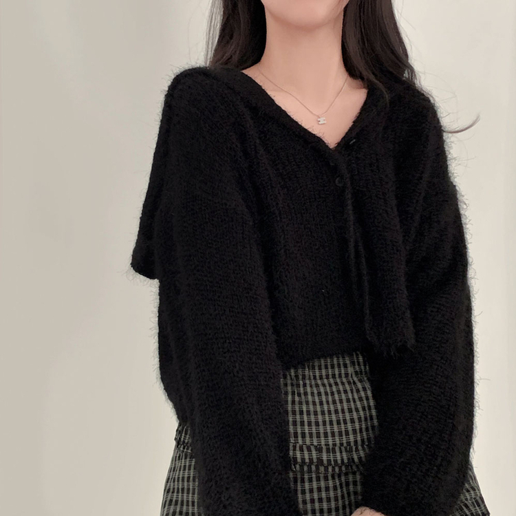 에겐녀 프리패스 솔잎 여리핏 세라 크롭 버튼 가디건 블랙