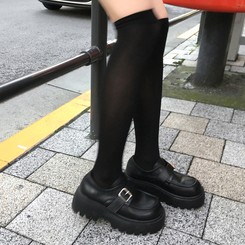 메리드 6cm 통굽 버클 가죽 스웨이드 로퍼 블랙