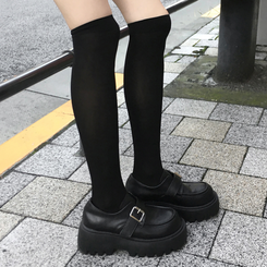 메리드 6cm 통굽 버클 가죽 스웨이드 로퍼 블랙