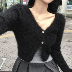 에니프 솔잎 퍼 아크릴 세미 크롭 슬림핏 가디건 블랙