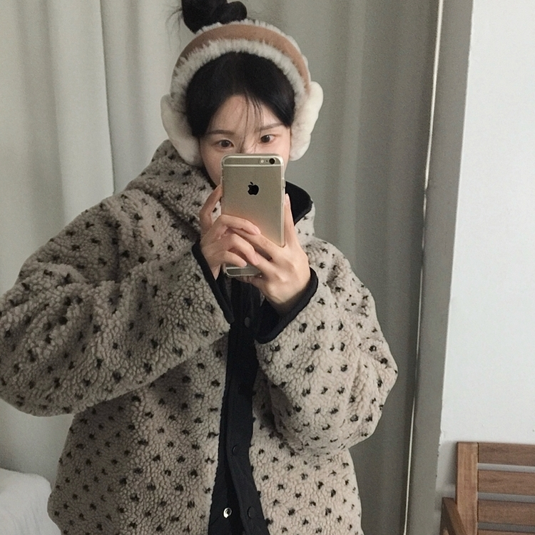 스노우볼 후리스 뽀글이 양털 도트 배색 리버시블 양면 후드 오버핏 패딩 점퍼 베이지