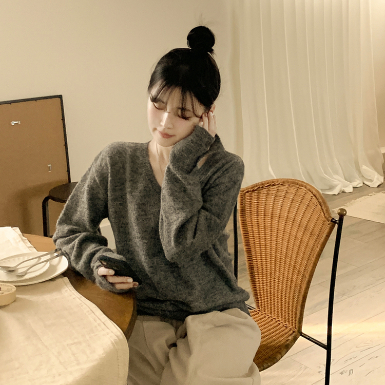 울함유 폭닥 포근 브이넥 소매단추 루즈핏 브이넥 워머 겨울 울니트 그레이
