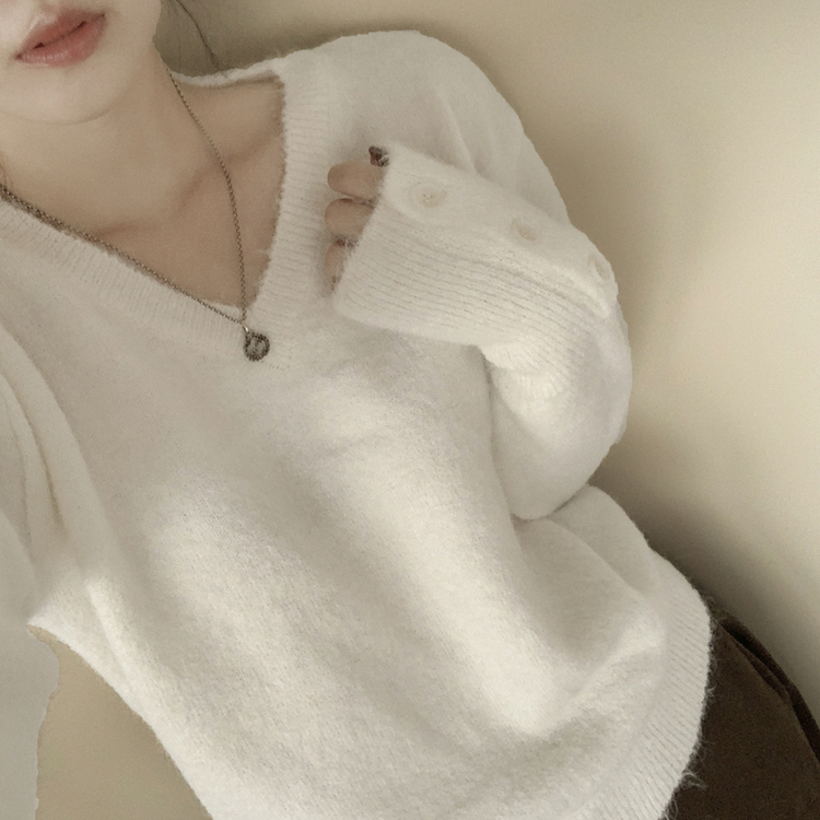 울함유 폭닥 포근 브이넥 소매단추 루즈핏 브이넥 워머 겨울 울니트 아이보리