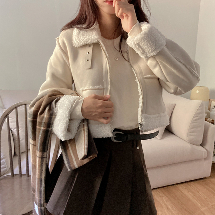 디얼 버클 스웨이드 양털 크롭 무스탕 아이보리