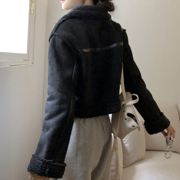 디얼 버클 스웨이드 양털 크롭 무스탕 블랙