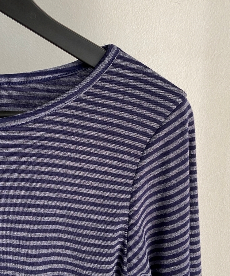 ラウンドストライプ長袖Tシャツ