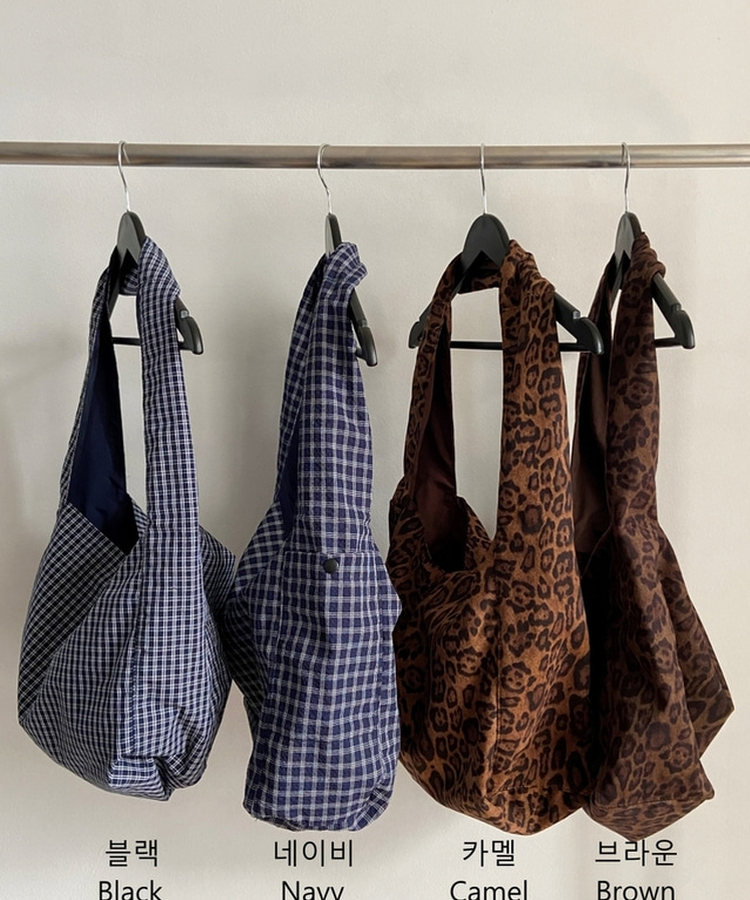 ヒョウ柄ショルダーバッグ