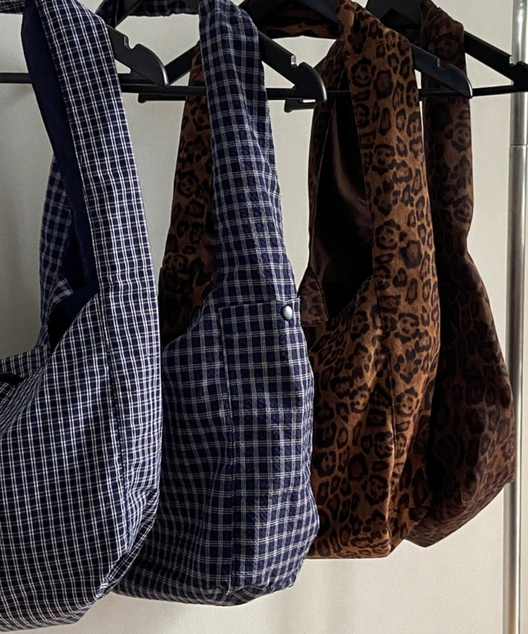 ヒョウ柄ショルダーバッグ