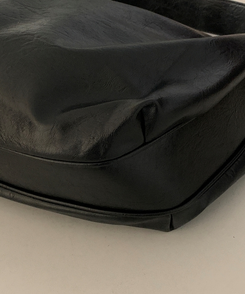 フェイクレザーショルダークロスバッグ