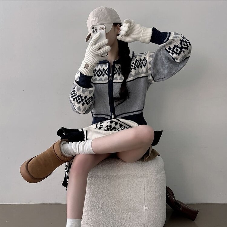 ルーズフィットノルディックニットジップアップ