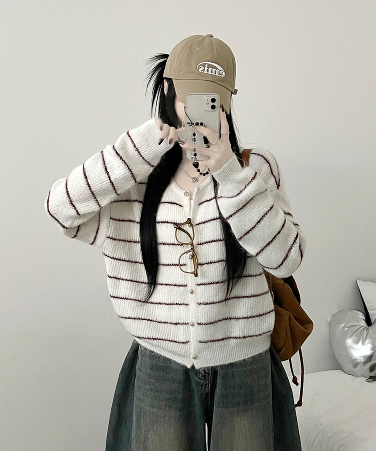 ストライプニットカーディガン