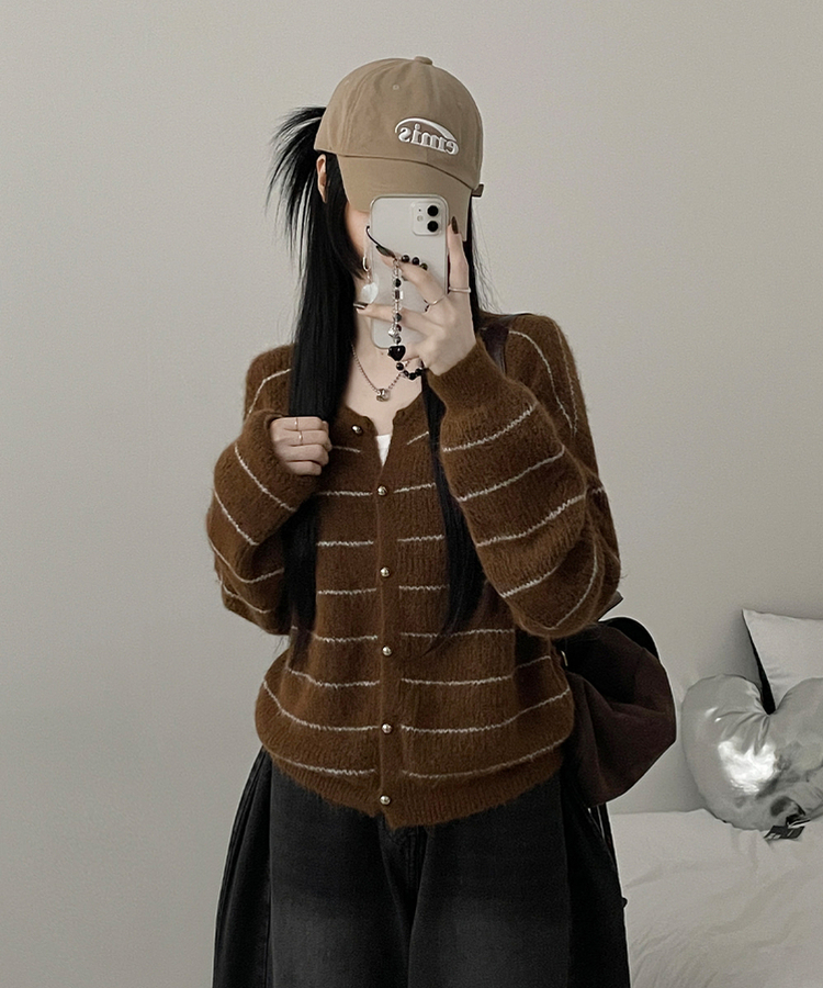 ストライプニットカーディガン