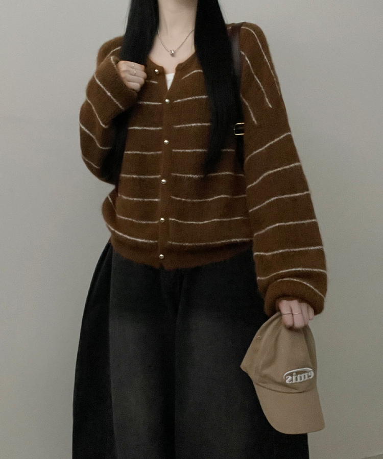 ストライプニットカーディガン