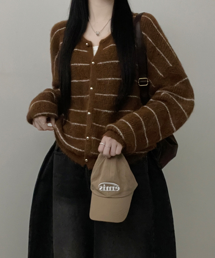 ストライプニットカーディガン