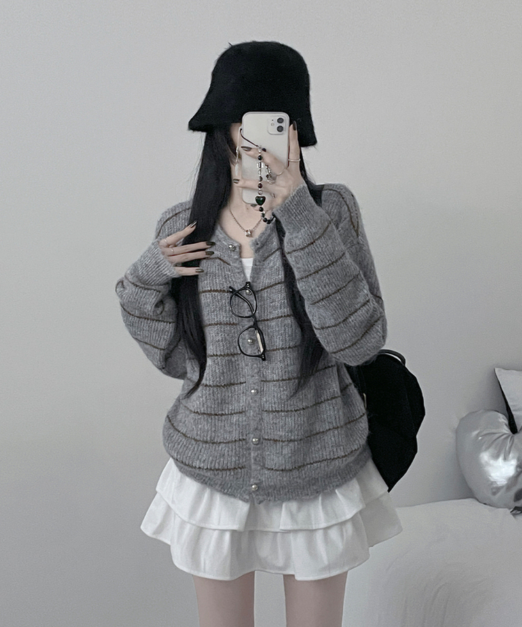 ストライプニットカーディガン